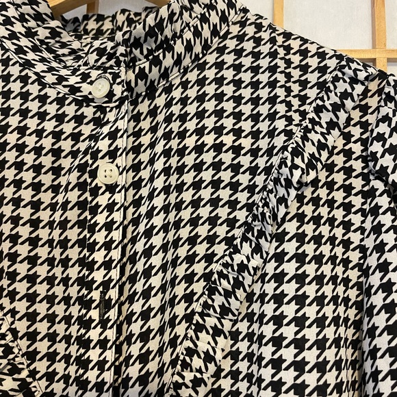Ann Taylor Black and White Houndstooth Blouse - Picture 3 of 4